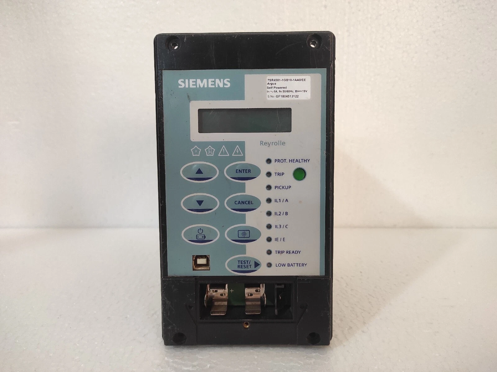 Siemens 7SR4501-1GB10-1AA0/EE Differential Overcurrent Relay